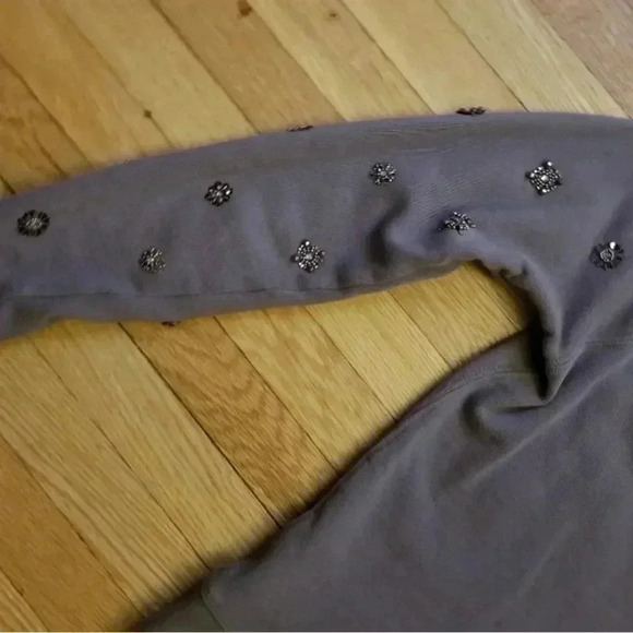 J. Crew Women’s Beaded, Rhinestone, Sequin Gray Sweatshirt Top Size Small - Picture 6 of 11